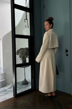 The Crop Blazer Beige 22 The Crop Blazer Beige -Faithfull The Brand || Commando || Rebecca Vallance Shop 10 2048x2048 6d5fe860 cc05 4e69 b720 12654446610b