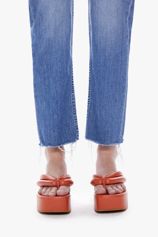 The Tomcat Ankle Fray From Out Of Town 4 The Tomcat Ankle Fray From Out Of Town - Image 2