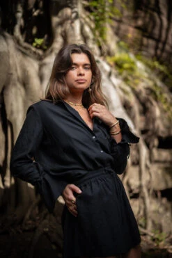 Open Neck Blouse Black -Faithfull The Brand || Commando || Rebecca Vallance Shop 1H3A9389 e0a2af18 8981 41f2 9a86 2dce93fac178