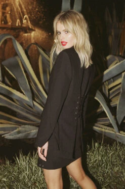 Quiet Renewal Blazer -Faithfull The Brand || Commando || Rebecca Vallance Shop 20220726 March23 CAMPAIGN S44 2196