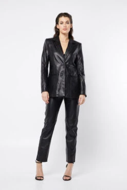 Reliance Leather Blazer 20 Reliance Leather Blazer -Faithfull The Brand || Commando || Rebecca Vallance Shop 20220829 MOSSMAN ESSENTIAL ONLINE S20 1483