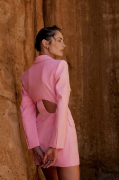 Bare Minimum Blazer Dress Pink 21 Bare Minimum Blazer Dress Pink -Faithfull The Brand || Commando || Rebecca Vallance Shop 20230310 Mossman September23 CAMPAIGN S18 1174