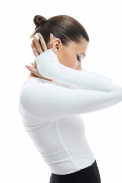 The Brooklyn Top White 11 The Brooklyn Top White -Faithfull The Brand || Commando || Rebecca Vallance Shop 20230607 Mossman ESSENTIALS MINI CAMPAIGN S03 3304 2 2000xcopy