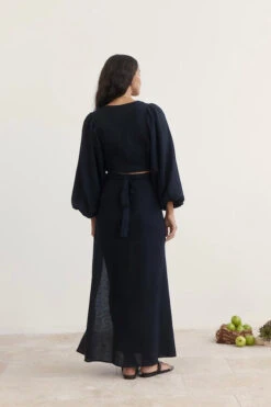 Batwing Tie Top -Faithfull The Brand || Commando || Rebecca Vallance Shop 220901 BOTEH APeeters 26 BATWINGTIETOP SPLITWRAPSKIRT 2790 2000x dc50e8d5 96ed 4736 8024 f1103300e163