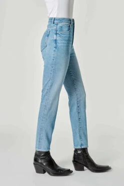 Lola Mom Jean Transpire -Faithfull The Brand || Commando || Rebecca Vallance Shop 39408 6935 LolaMom Transpire 2copy2