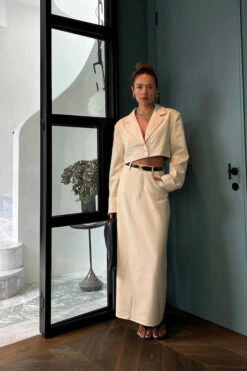 The Crop Blazer Beige 21 The Crop Blazer Beige -Faithfull The Brand || Commando || Rebecca Vallance Shop 4 2048x2048 fbeabf81 31c3 4079 beb3 41e123395e89