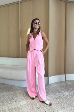 Sweet Escape Vest Pink