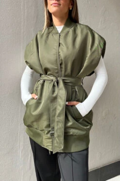 Walter Vest Army Green