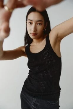 Rina Singlet Black