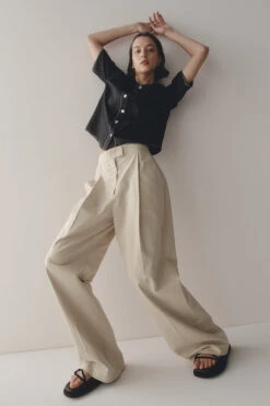 Enzo Pant Hummus -Faithfull The Brand || Commando || Rebecca Vallance Shop MarleW23 LB WebResize D236