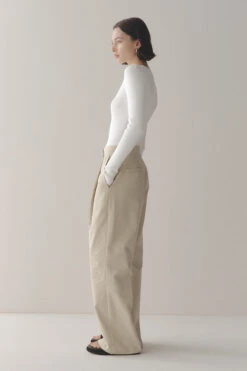 Enzo Pant Hummus -Faithfull The Brand || Commando || Rebecca Vallance Shop MarleW23 LB WebResize D238