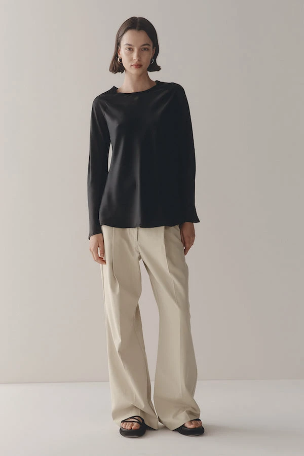 Juniper Top Black 4 Juniper Top Black - Image 2