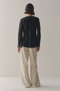 Juniper Top Black 11 Juniper Top Black -Faithfull The Brand || Commando || Rebecca Vallance Shop MarleW23 LB WebResize D279