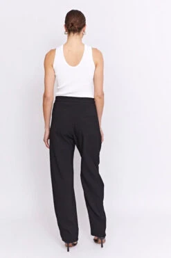 The Baxter Tailored Pant 9 The Baxter Tailored Pant -Faithfull The Brand || Commando || Rebecca Vallance Shop Pfeiffer Ecom 060922 57053 2000x 85d6a32b c6db 4f29 8e50 9cf38481c031